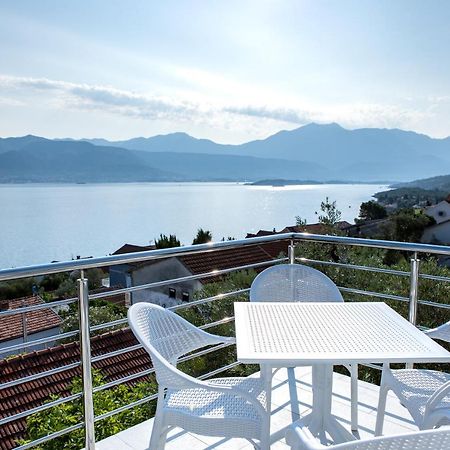 Boka 2 Apartment Krasići Ngoại thất bức ảnh