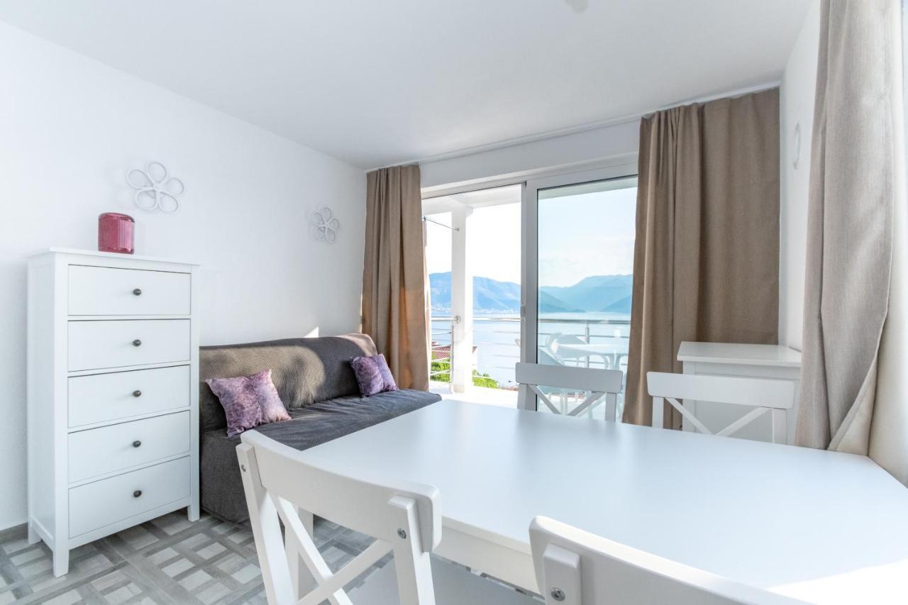Boka 2 Apartment Krasići Ngoại thất bức ảnh